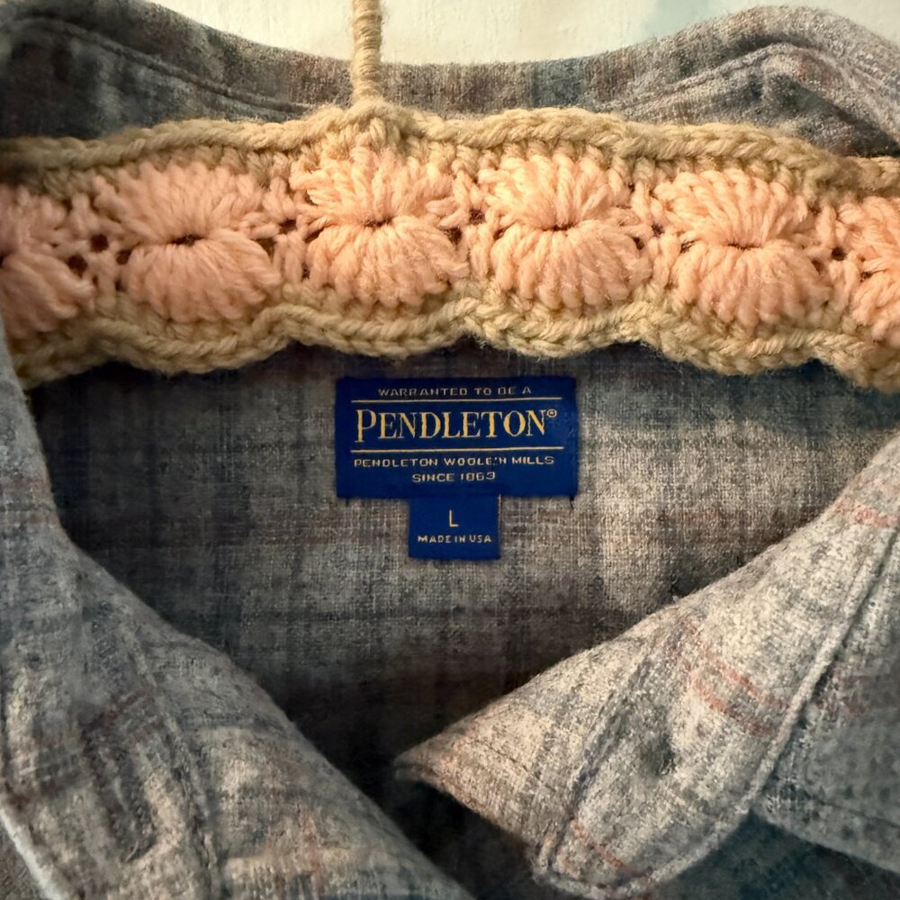 Gray Plaid Wool Flannel Pendleton Button-Down Shi… - image 4